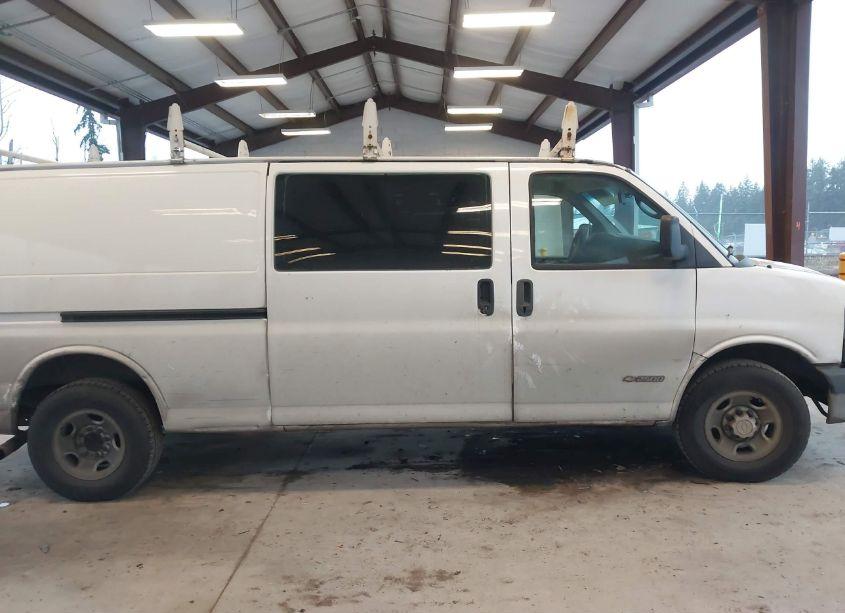 Photo 13 of 2014 Chevrolet Express 2500 WORK VAN (VIN 1GCWGGCAXE1114558)
