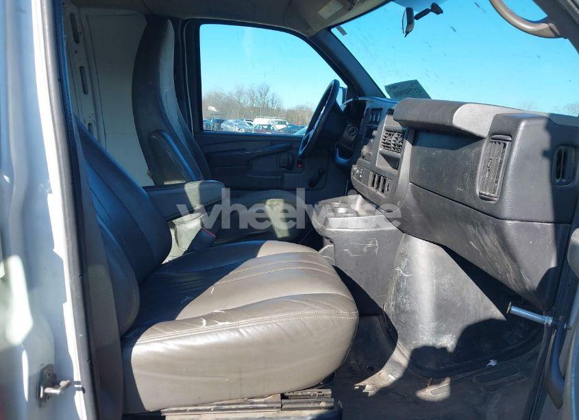 Photo 5 of 2013 Chevrolet Express 2500 WORK VAN (VIN 1GCWGGCG1D1183643)