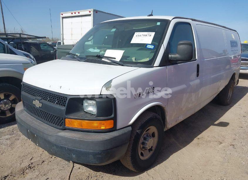 Photo 2 of 2013 Chevrolet Express 2500 WORK VAN (VIN 1GCWGGFA5D1117720)
