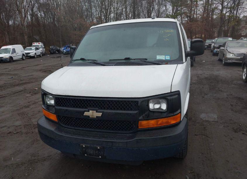 Photo 6 of 2014 Chevrolet Express 2500 WORK VAN (VIN 1GCWGGFA5E1137306)