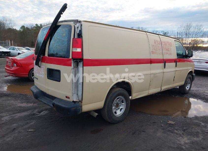 Photo 4 of 2015 Chevrolet Express 2500 WORK VAN (VIN 1GCWGGFF1F1108513)