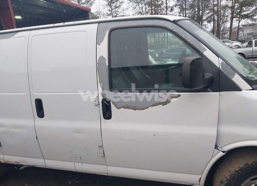 Photo 13 of 2010 Chevrolet Express 2500 WORK VAN (VIN 1GCZGFDA1A1145956)