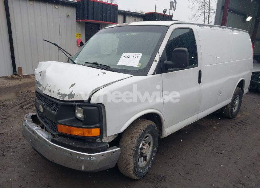Photo 2 of 2010 Chevrolet Express 2500 WORK VAN (VIN 1GCZGFDA1A1145956)
