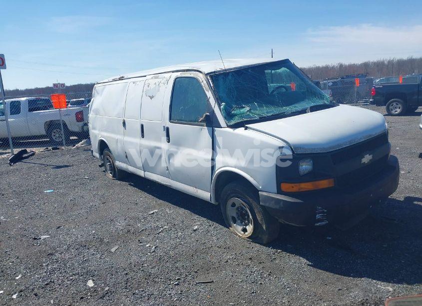 2010 Chevrolet Express 2500 WORK VAN (VIN 1GCZGGAA6A1100795) main photo