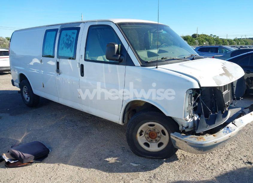2010 Chevrolet Express 2500 WORK VAN (VIN 1GCZGGBG6A1106163) main photo
