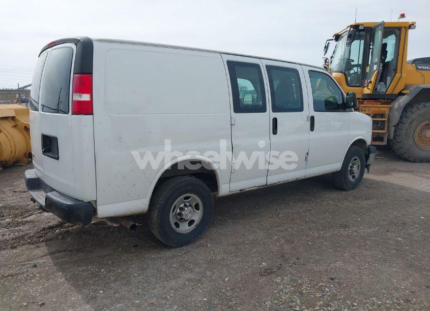 Photo 4 of 2017 Chevrolet Express 3500 WORK VAN (VIN 1GCZGGFF6H1119085)