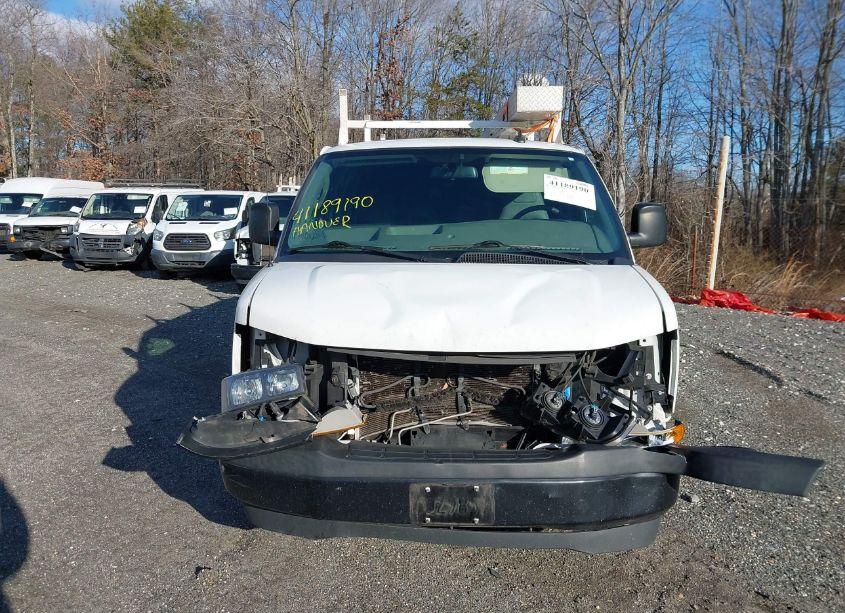Photo 12 of 2019 Chevrolet Express 3500 WORK VAN (VIN 1GCZGGFG3K1369870)