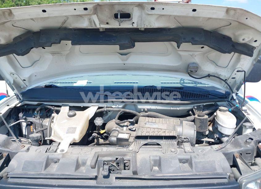 Photo 10 of 2020 Chevrolet Express CARGO RWD 3500 REGULAR WHEELBASE WT (VIN 1GCZGGFG4L1199102)