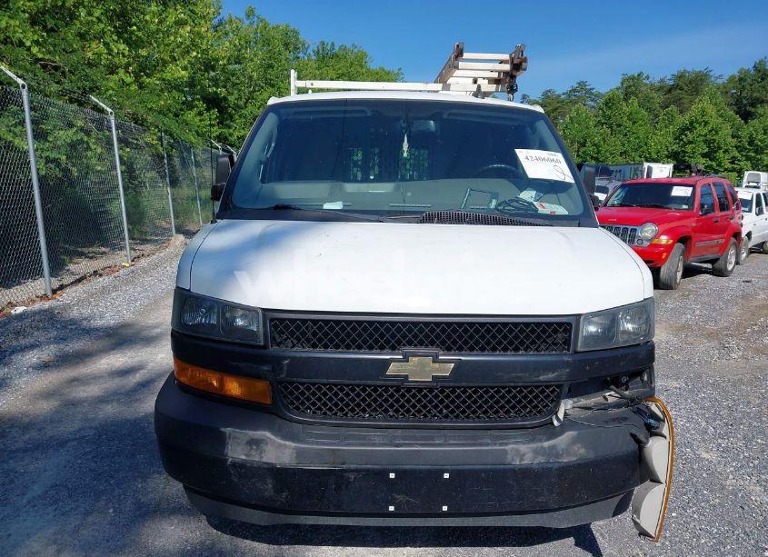 Photo 12 of 2020 Chevrolet Express CARGO RWD 3500 REGULAR WHEELBASE WT (VIN 1GCZGGFG4L1199102)