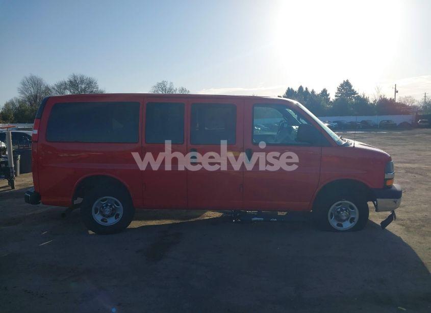 Photo 14 of 2020 Chevrolet Express CARGO RWD 3500 REGULAR WHEELBASE WT (VIN 1GCZGGFG5L1188853)