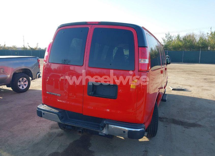 Photo 4 of 2020 Chevrolet Express CARGO RWD 3500 REGULAR WHEELBASE WT (VIN 1GCZGGFG5L1188853)