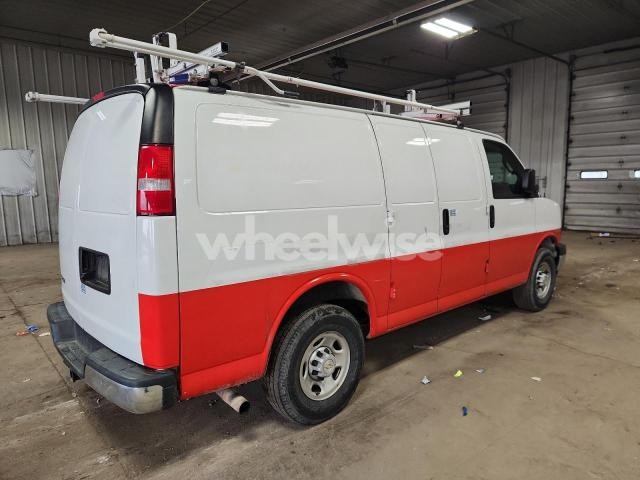 Photo 2 of 2020 CHEVROLET EXPRESS G3500 (VIN 1GCZGGFG5L1235525)