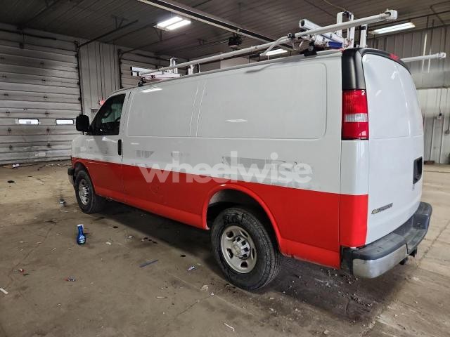 Photo 4 of 2020 CHEVROLET EXPRESS G3500 (VIN 1GCZGGFG5L1235525)