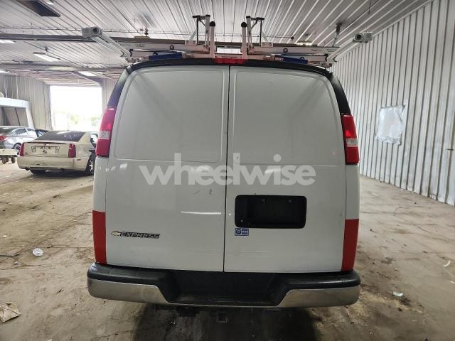 Photo 8 of 2020 CHEVROLET EXPRESS G3500 (VIN 1GCZGGFG5L1235525)