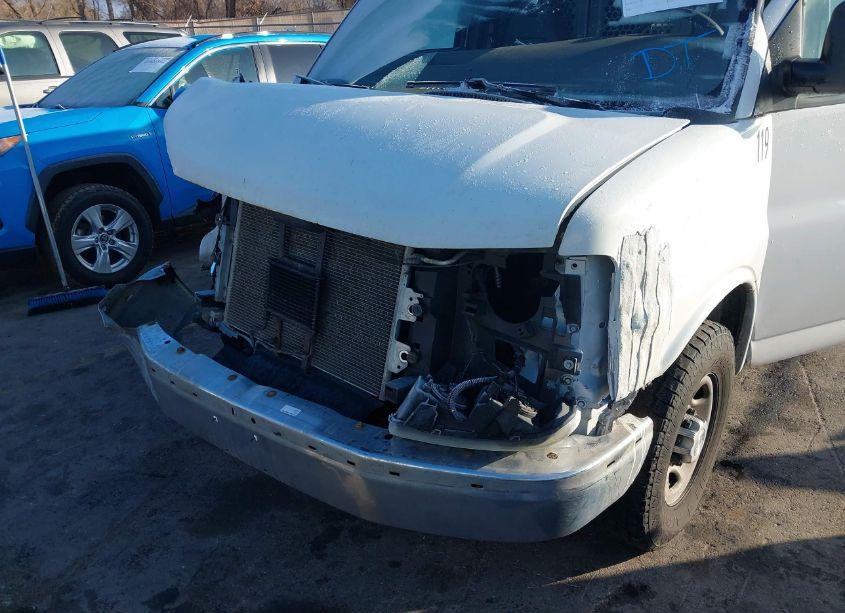 Photo 6 of 2017 Chevrolet Express 3500 WORK VAN (VIN 1GCZGGFG6H1242250)