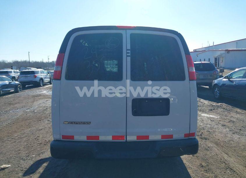 Photo 16 of 2017 Chevrolet Express 3500 WORK VAN (VIN 1GCZGGFGXH1141079)