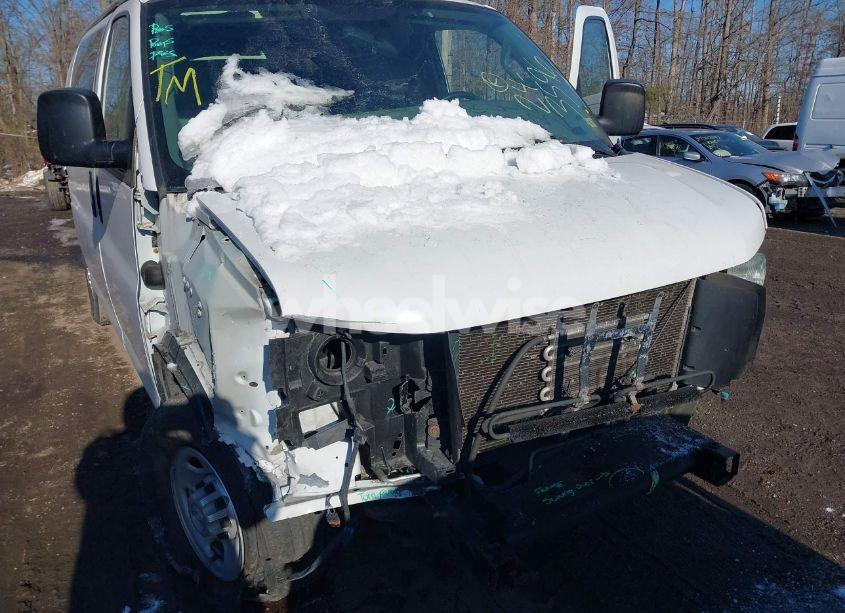 Photo 6 of 2017 Chevrolet Express 3500 WORK VAN (VIN 1GCZGGFGXH1141079)