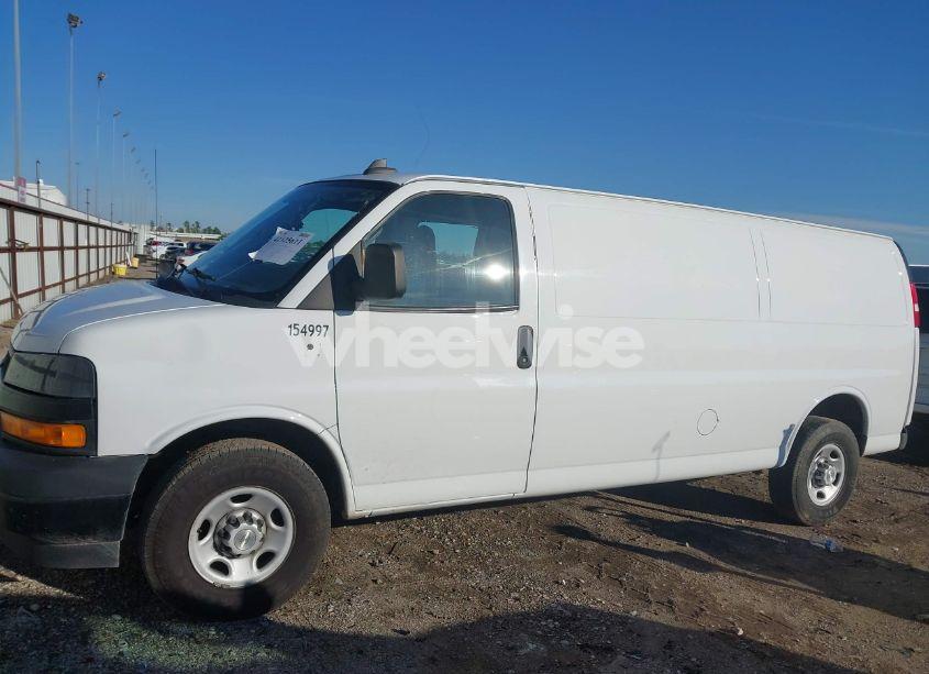 Photo 14 of 2022 Chevrolet Express CARGO RWD 3500 EXTENDED WHEELBASE WT (VIN 1GCZGHF72N1157617)