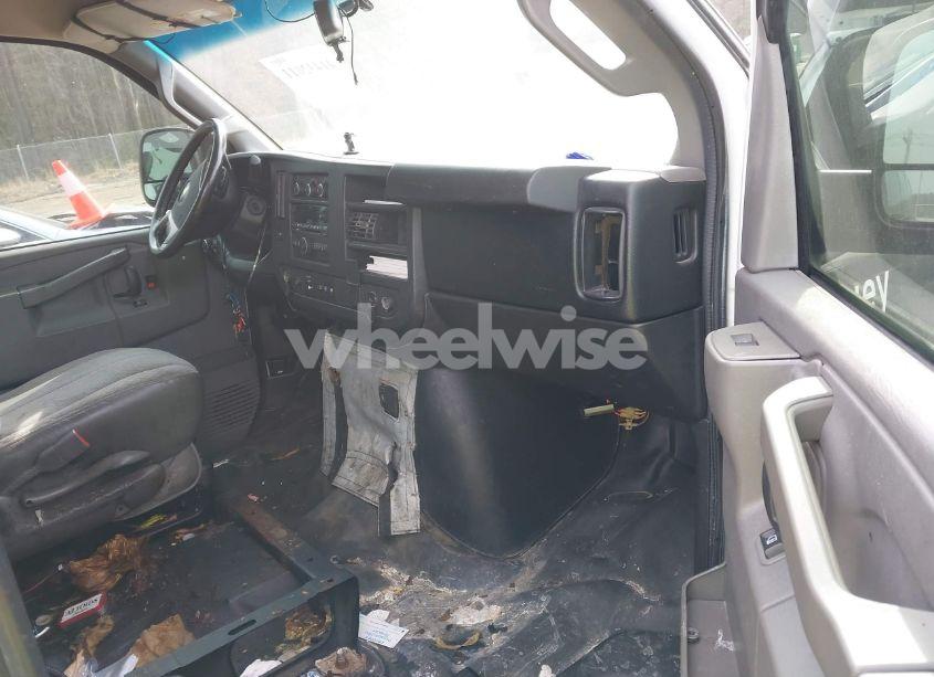 Photo 5 of 2016 Chevrolet Express 3500 WORK VAN (VIN 1GCZGHFF1G1247447)