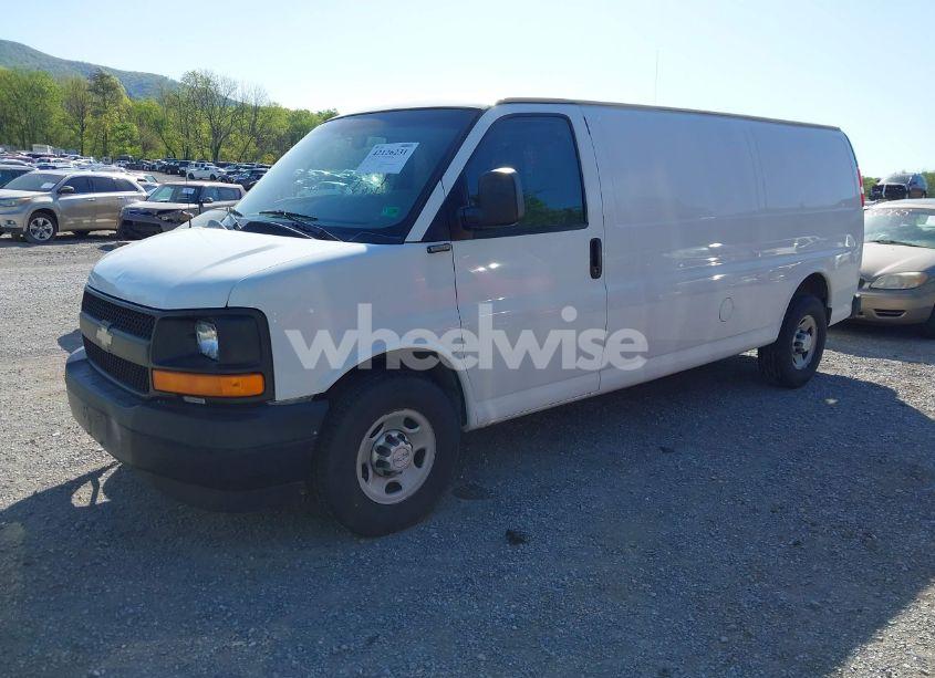 Photo 2 of 2017 Chevrolet Express 3500 WORK VAN (VIN 1GCZGHFF2H1117517)