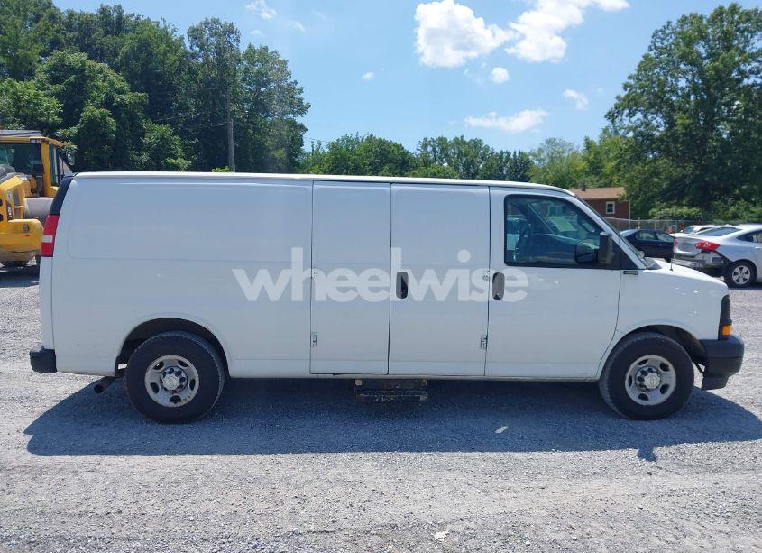 Photo 14 of 2017 Chevrolet Express 3500 WORK VAN (VIN 1GCZGHFF7H1247597)