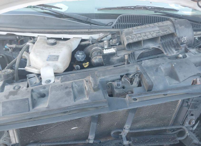 Photo 10 of 2020 Chevrolet Express CARGO RWD 3500 EXTENDED WHEELBASE WT (VIN 1GCZGHFG3L1271915)