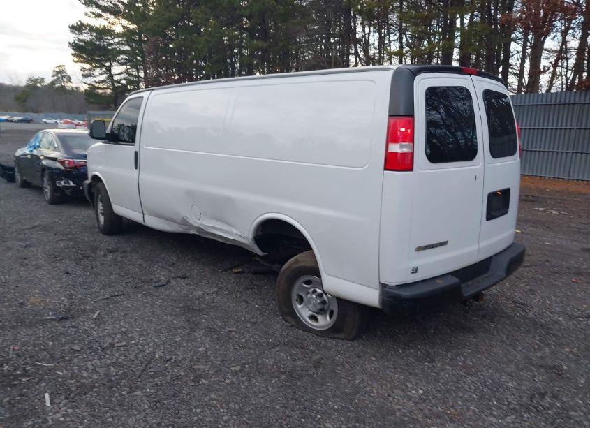 Photo 3 of 2019 Chevrolet Express 3500 WORK VAN (VIN 1GCZGHFG7K1311377)