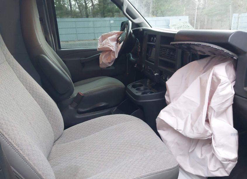 Photo 5 of 2019 Chevrolet Express 3500 WORK VAN (VIN 1GCZGHFG7K1311377)