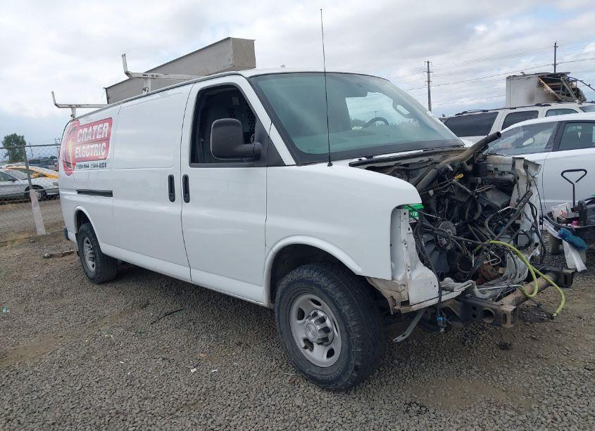 2017 Chevrolet Express 3500 WORK VAN (VIN 1GCZGHFG8H1187757) main photo