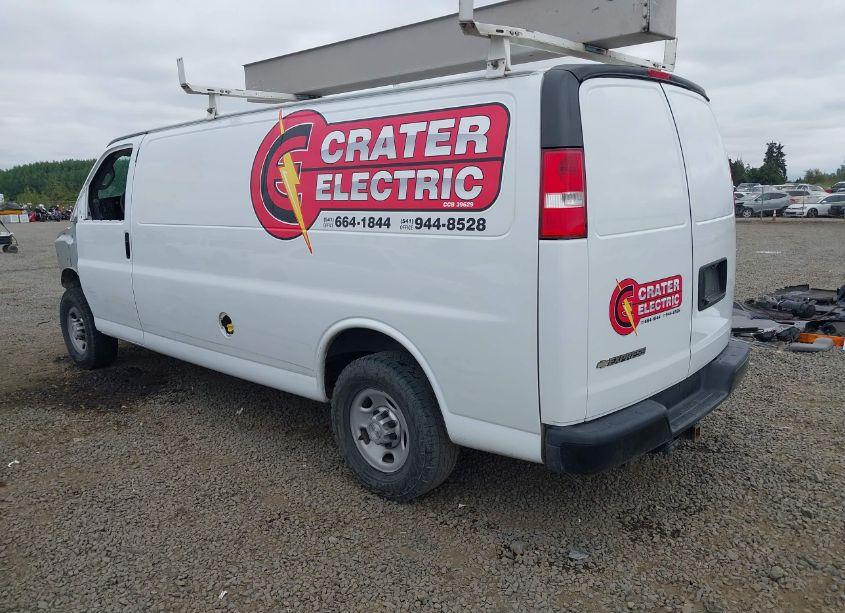 Photo 3 of 2017 Chevrolet Express 3500 WORK VAN (VIN 1GCZGHFG8H1187757)