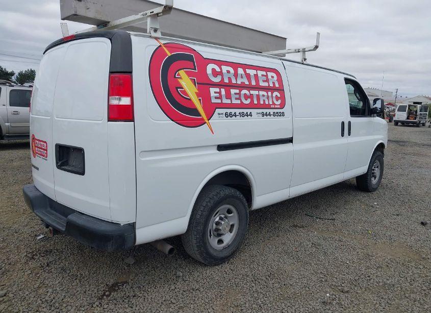 Photo 4 of 2017 Chevrolet Express 3500 WORK VAN (VIN 1GCZGHFG8H1187757)