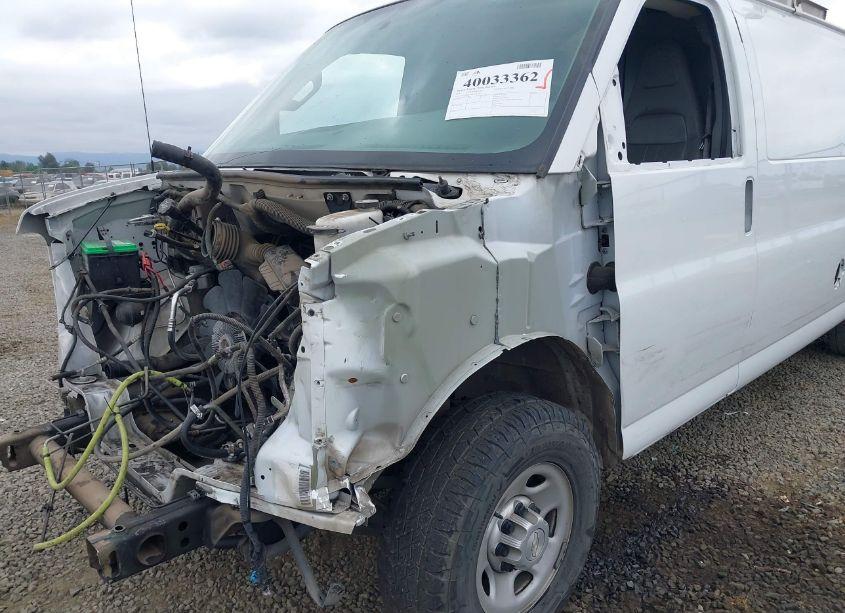 Photo 6 of 2017 Chevrolet Express 3500 WORK VAN (VIN 1GCZGHFG8H1187757)