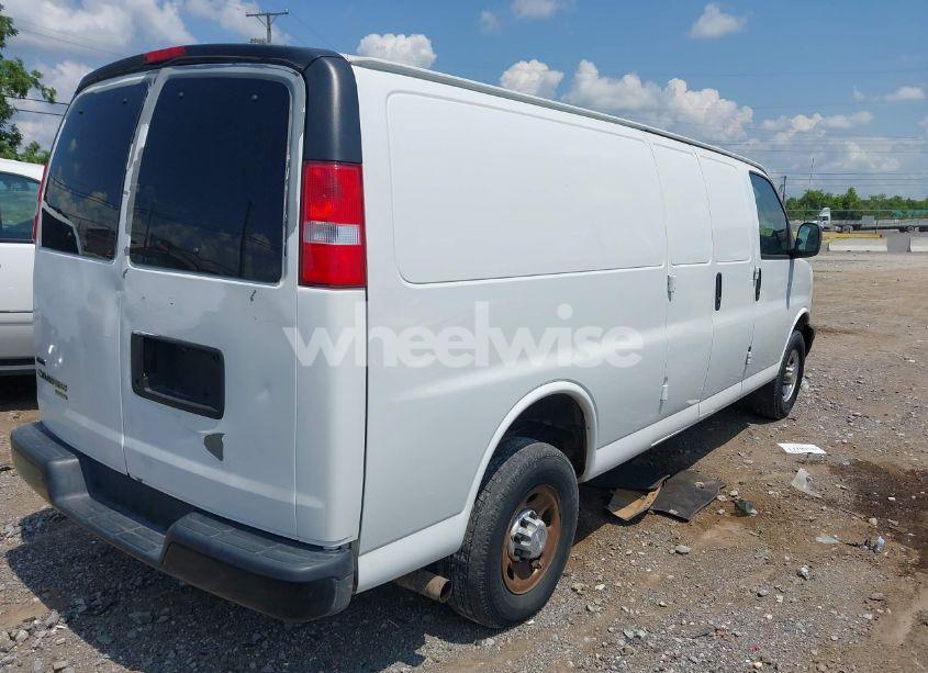Photo 4 of 2019 Chevrolet Express 3500 WORK VAN (VIN 1GCZGHFP5K1271011)