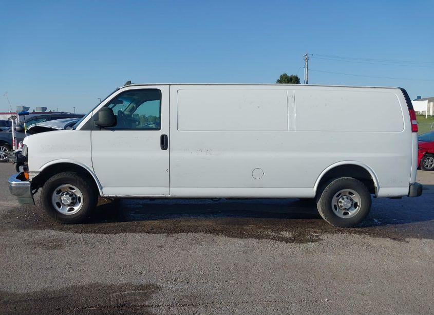 Photo 13 of 2019 Chevrolet Express 3500 WORK VAN (VIN 1GCZGHFP8K1197339)