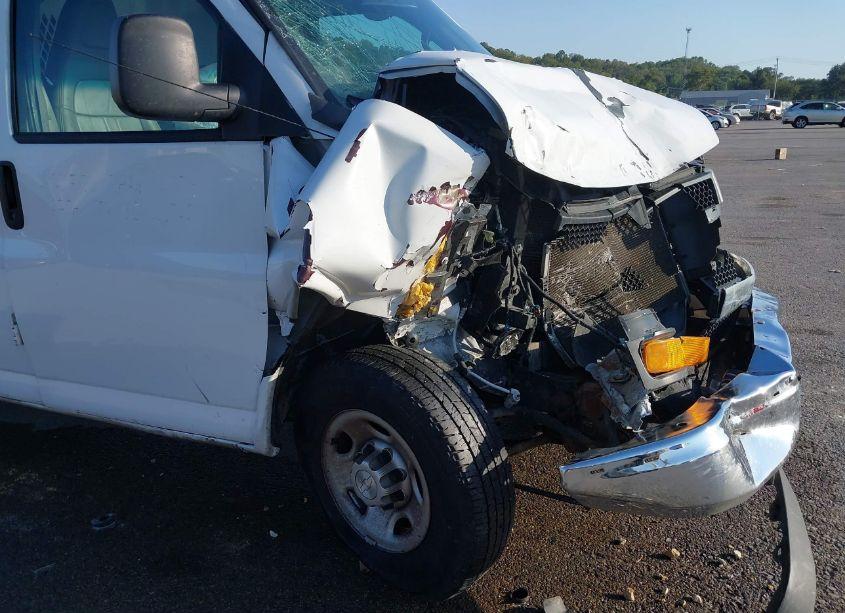 Photo 18 of 2019 Chevrolet Express 3500 WORK VAN (VIN 1GCZGHFP8K1197339)