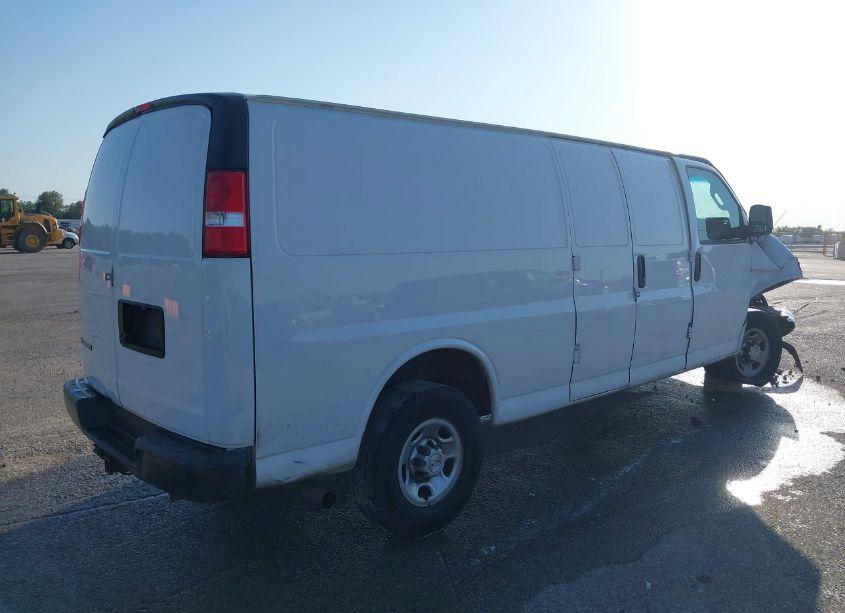 Photo 4 of 2019 Chevrolet Express 3500 WORK VAN (VIN 1GCZGHFP8K1197339)