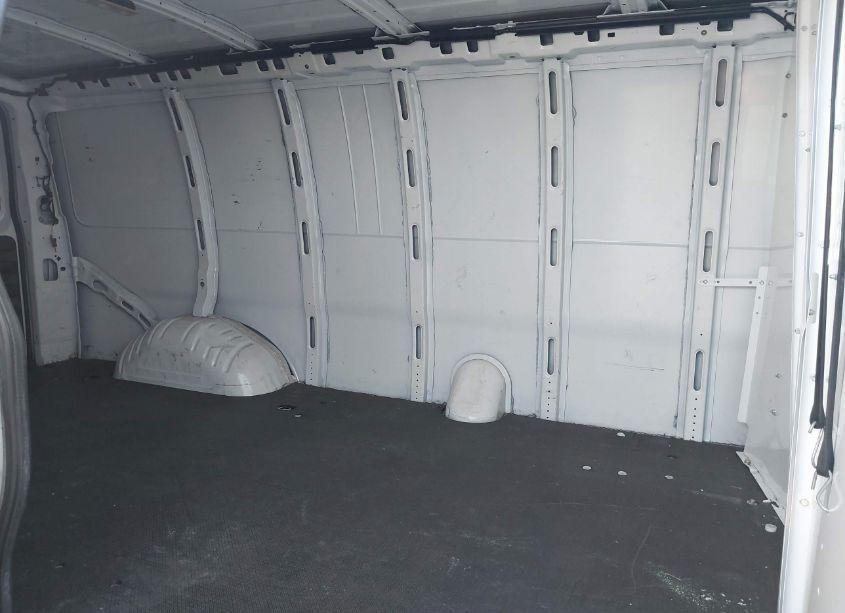 Photo 8 of 2019 Chevrolet Express 3500 WORK VAN (VIN 1GCZGHFP8K1197339)