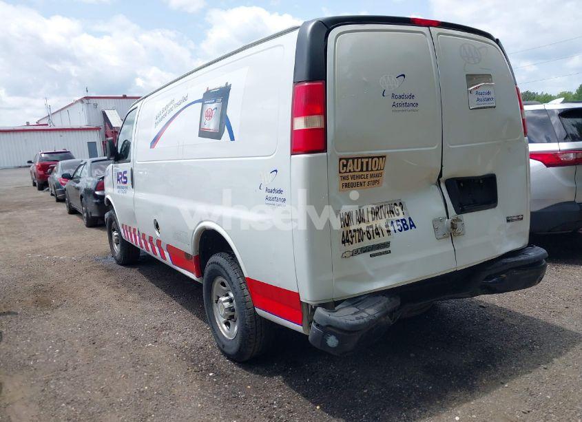 Photo 3 of 2014 Chevrolet Express 3500 WORK VAN (VIN 1GCZGTBG1E1173798)