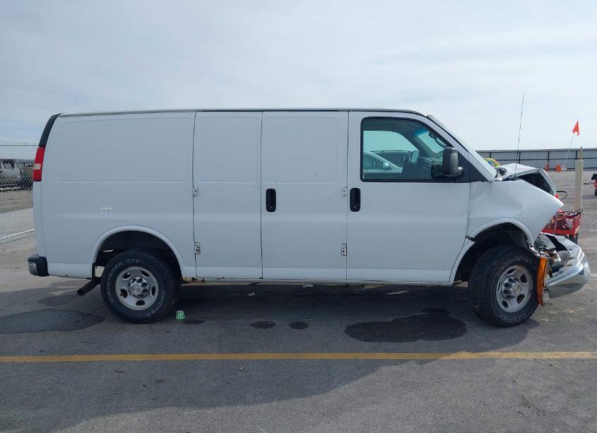 Photo 13 of 2014 Chevrolet Express 3500 WORK VAN (VIN 1GCZGTBGXE1107251)