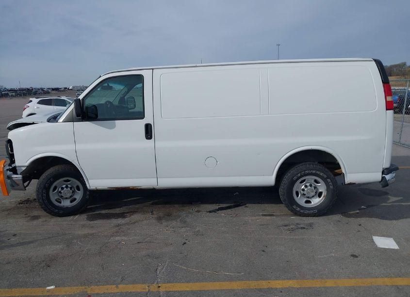 Photo 14 of 2014 Chevrolet Express 3500 WORK VAN (VIN 1GCZGTBGXE1107251)