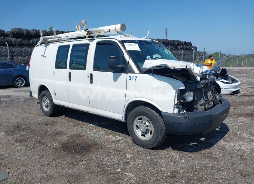 2014 Chevrolet Express 3500 WORK VAN (VIN 1GCZGTCA0E1190859) main photo