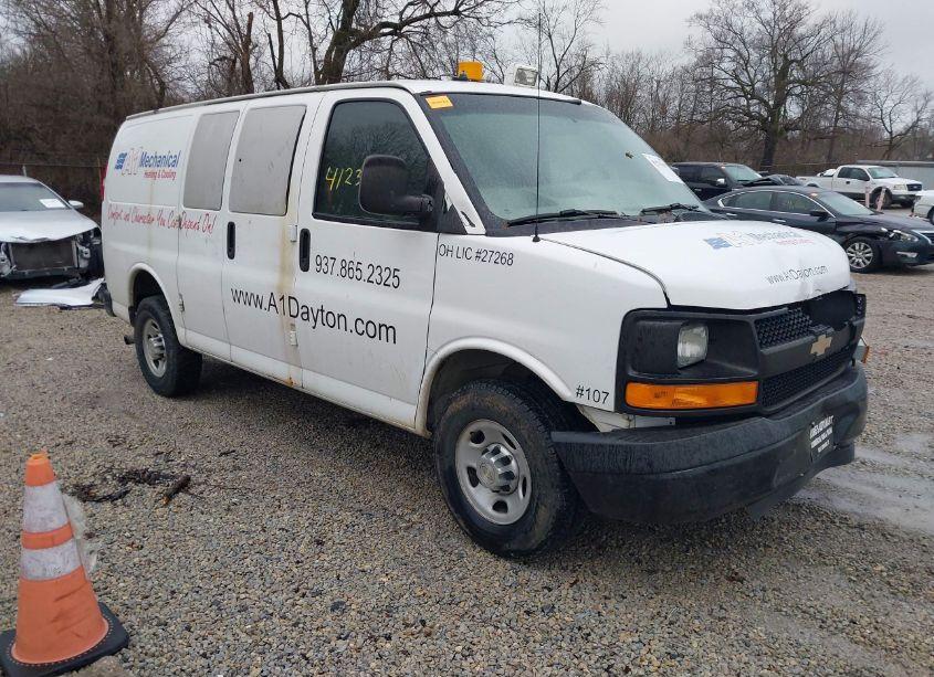 2013 Chevrolet Express 3500 WORK VAN (VIN 1GCZGTCB5D1119485) main photo