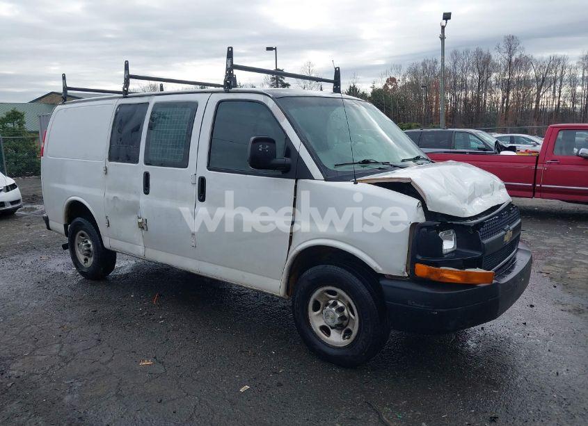 2011 Chevrolet Express 3500 WORK VAN (VIN 1GCZGTCG1B1152704) main photo
