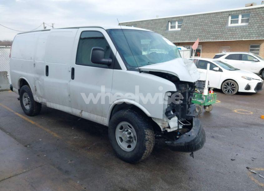 2013 Chevrolet Express 3500 WORK VAN (VIN 1GCZGTCG2D1111453) main photo