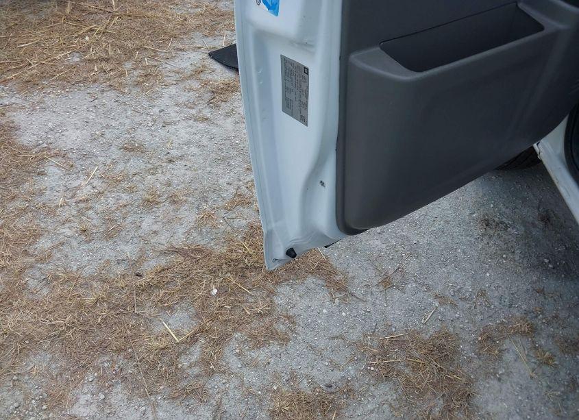 Photo 13 of 2014 Chevrolet Express 3500 WORK VAN (VIN 1GCZGUBAXE1208016)