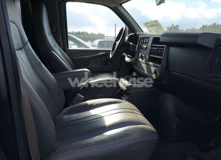 Photo 5 of 2014 Chevrolet Express 3500 WORK VAN (VIN 1GCZGUCB5E1204060)