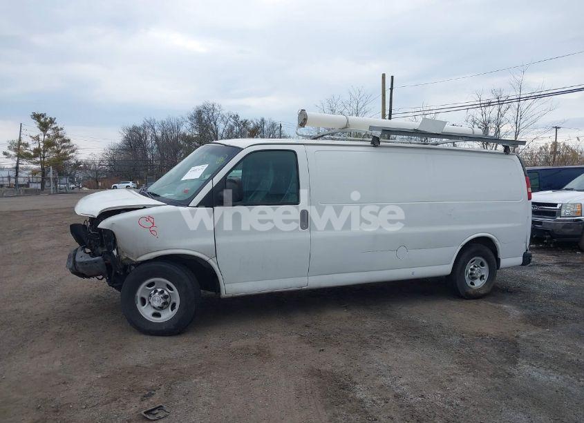 Photo 14 of 2014 Chevrolet Express 3500 WORK VAN (VIN 1GCZGUCB6E1208358)
