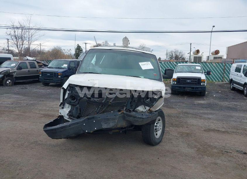 Photo 6 of 2014 Chevrolet Express 3500 WORK VAN (VIN 1GCZGUCB6E1208358)