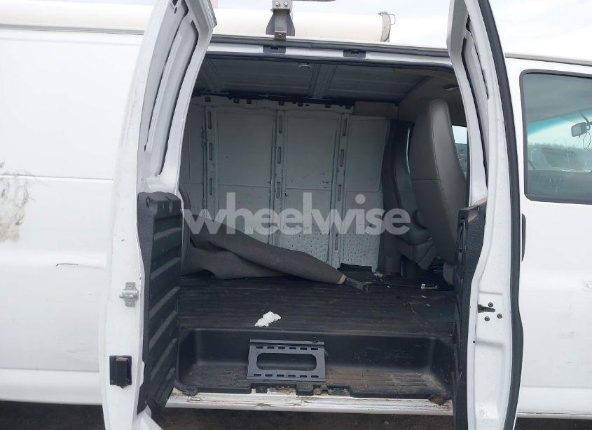 Photo 8 of 2014 Chevrolet Express 3500 WORK VAN (VIN 1GCZGUCB6E1208358)