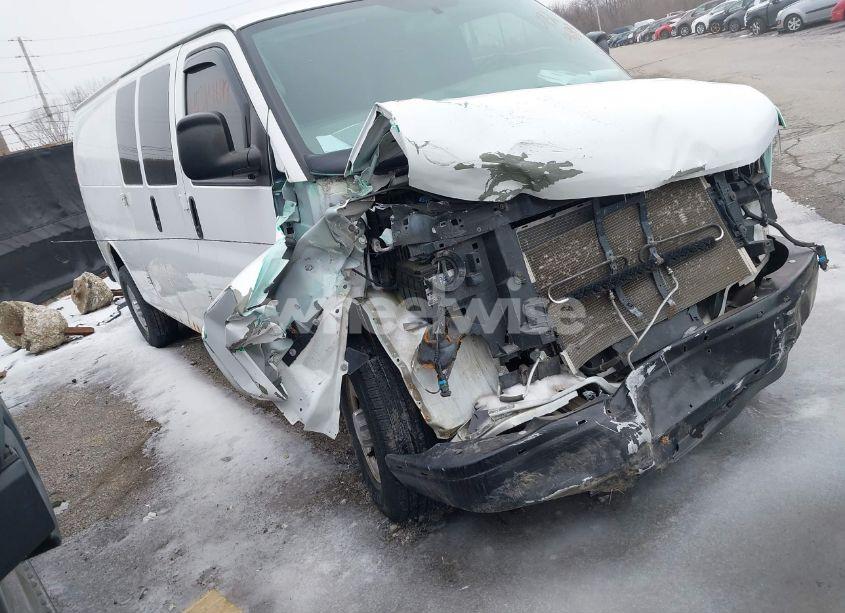 2015 Chevrolet Express 3500 WORK VAN (VIN 1GCZGUCG1F1101005) main photo